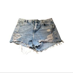Forever 21 high rise distressed jean shorts - 30
